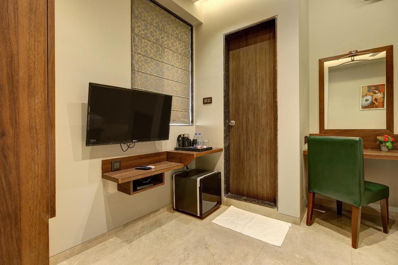 Magnus Fortune House Business Hotel , Magarpatta Mundhva Exterior foto
